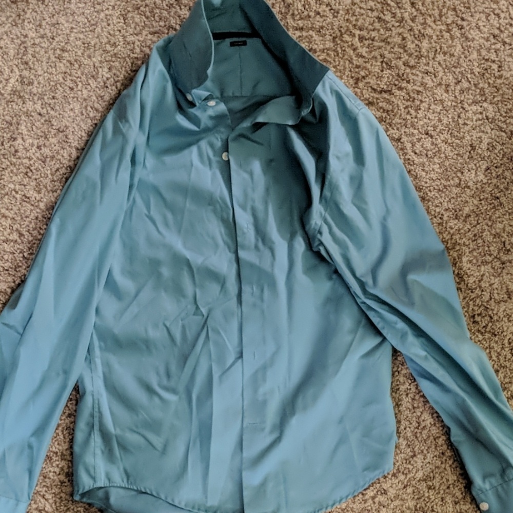 Perry Ellis Button Up